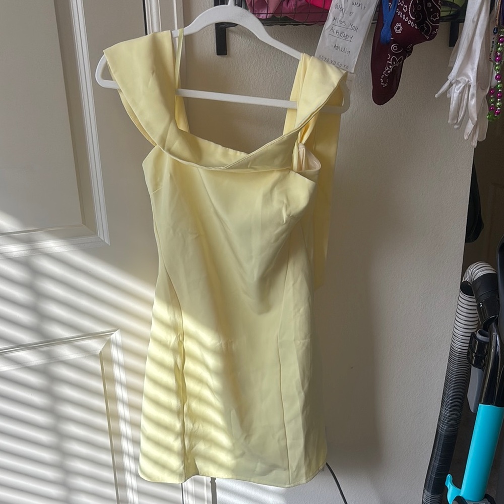 Billy J- Halen Off Shoulder Mini Dress - Lemon